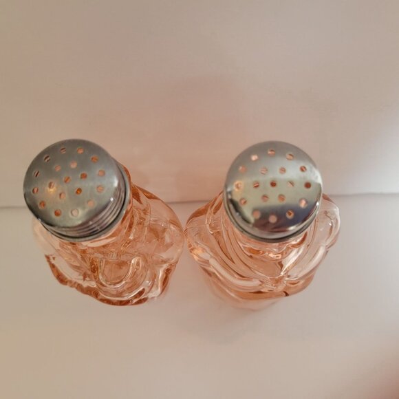 Vintage Imperial Pink Glass Maid & Butler Salt & Pepper Shakers - Picture 6 of 7